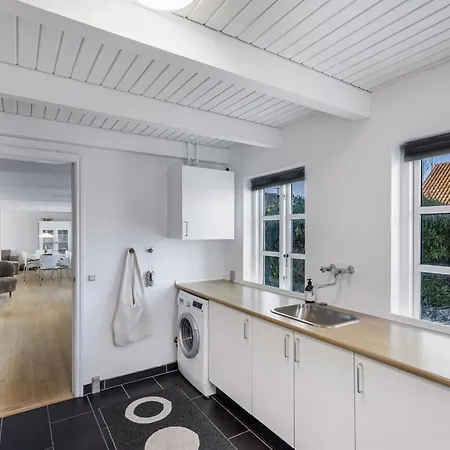Semesterbostad Faik - 1-4km From The Sea By Interhome *