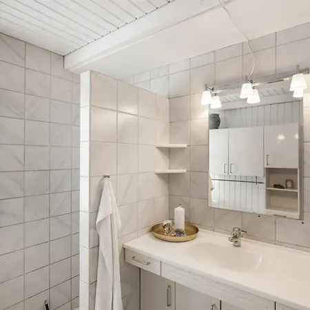 Semesterbostad Faik - 1-4km From The Sea By Interhome *